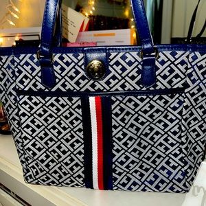 Tommy hilfiger hand bag